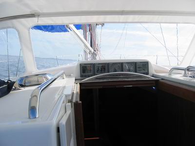 Maestro 40 companionway with instrument panel